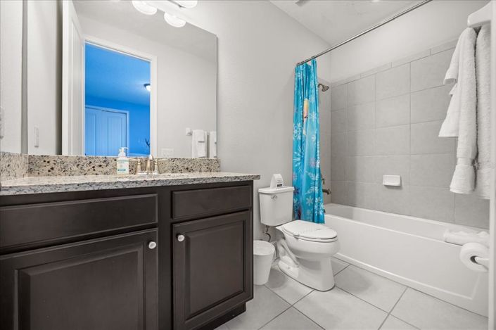 Image No.27-6 Bed Property for sale