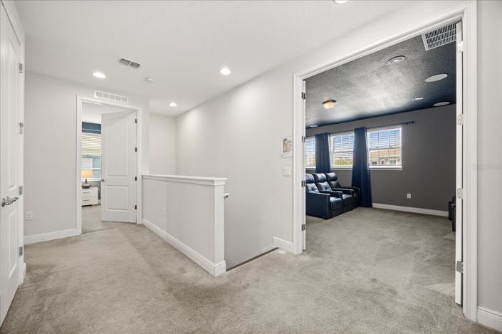 Image No.33-6 Bed Property for sale