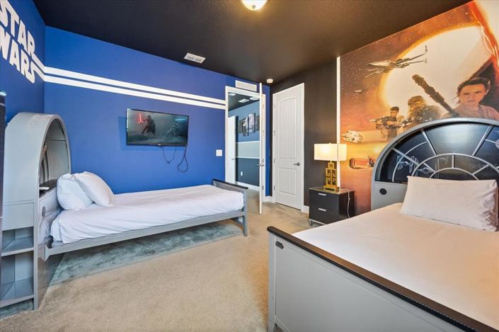 Image No.35-6 Bed Property for sale