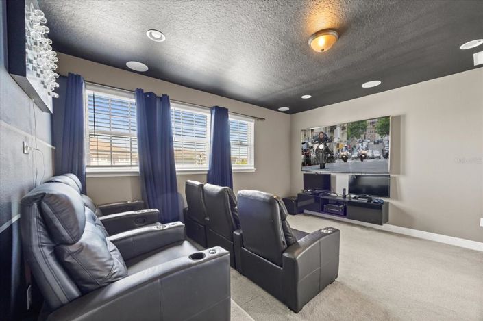 Image No.4-6 Bed Property for sale