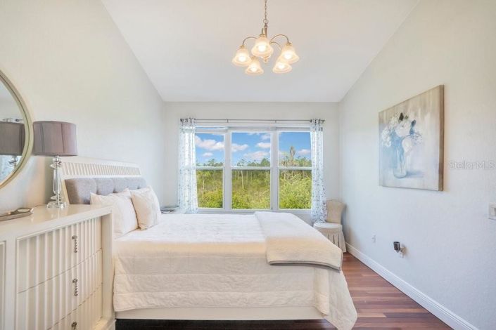 Image No.10-3 Bed Property for sale