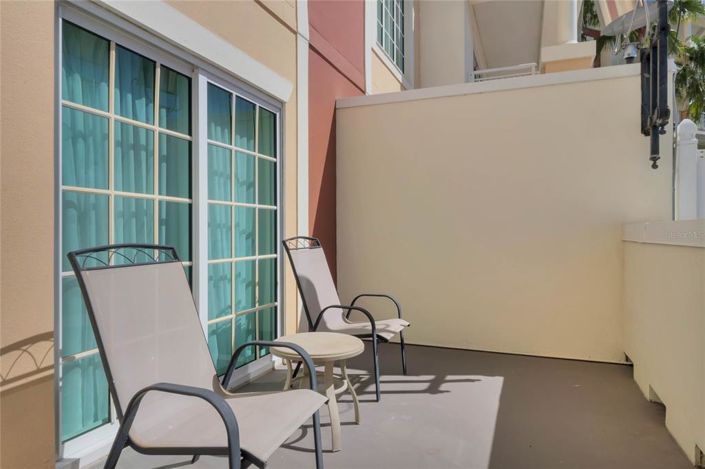 Image No.25-2 Bed Property for sale