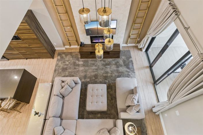 Image No.17-4 Bed Townhouse for sale