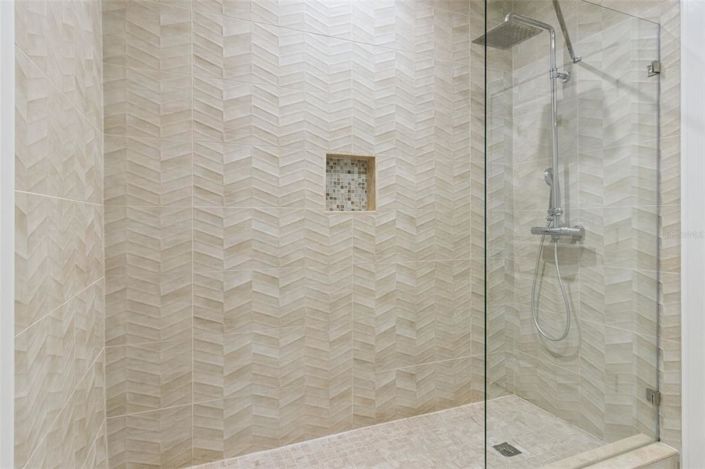 Image No.24-4 Bed Townhouse for sale