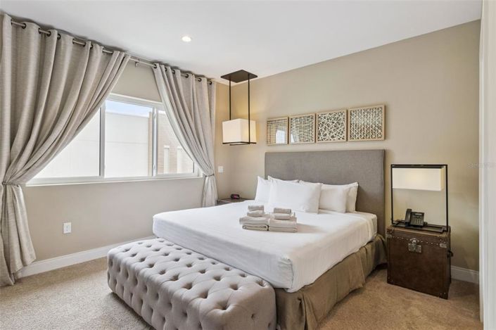 Image No.25-4 Bed Townhouse for sale