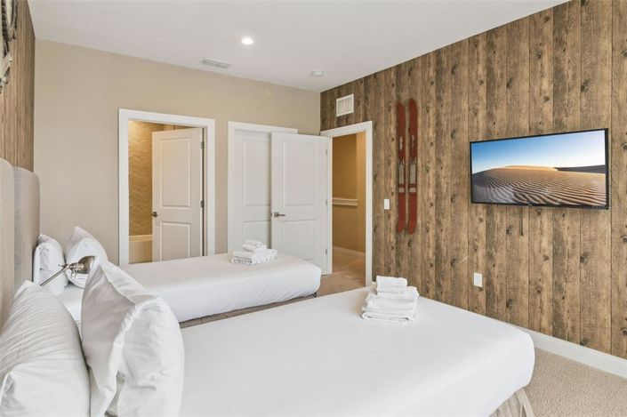 Image No.31-4 Bed Townhouse for sale