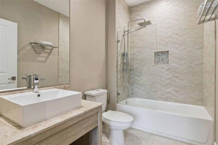 Image No.32-4 Bed Townhouse for sale