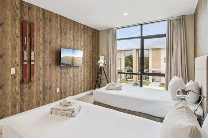 Image No.34-4 Bed Townhouse for sale