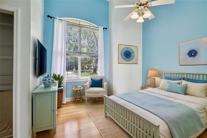 Image No.32-5 Bed Property for sale