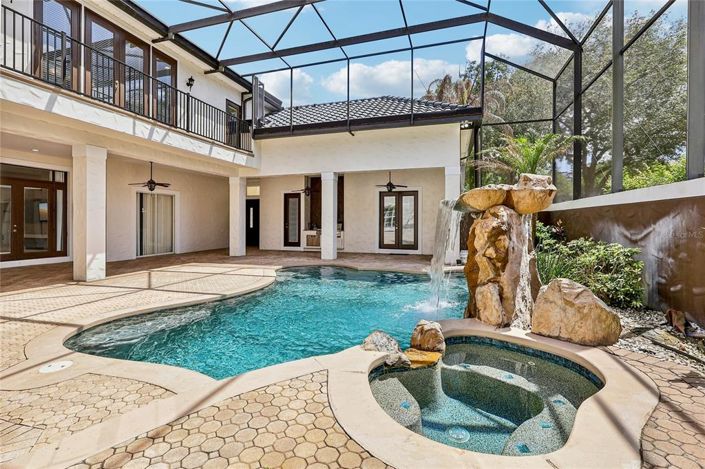 Image No.5-5 Bed Property for sale