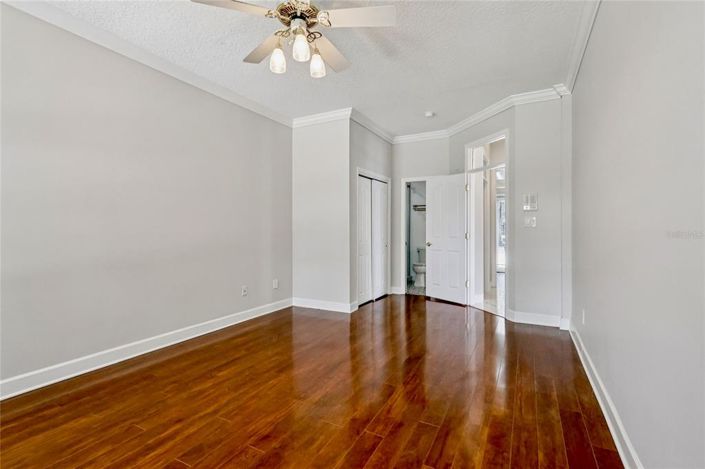 Image No.58-5 Bed Property for sale