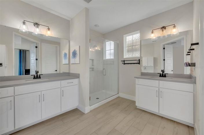 Image No.42-Propriété de 4 chambres à vendre à Orlando