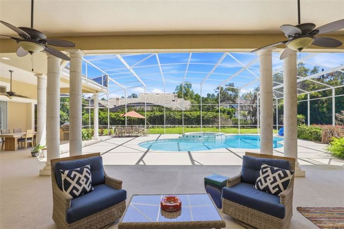 Image No.39-5 Bed Property for sale