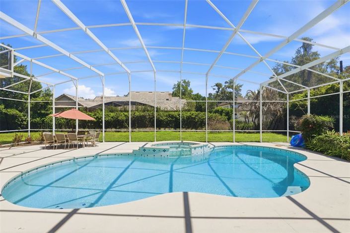 Image No.42-5 Bed Property for sale