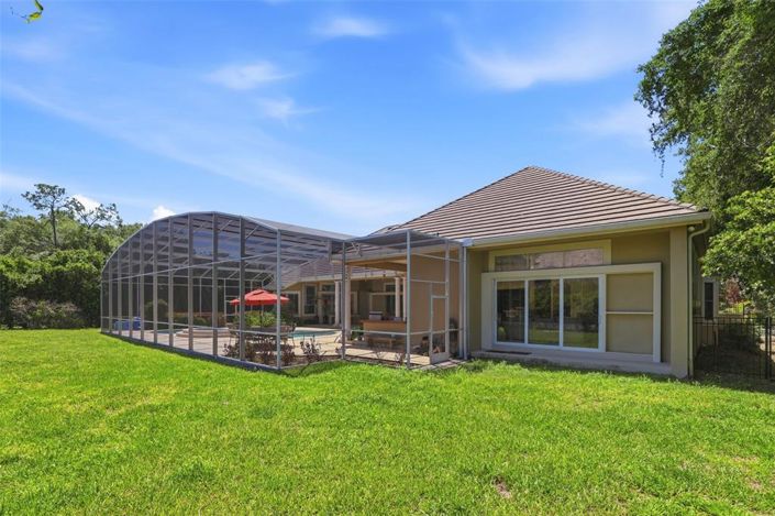 Image No.48-5 Bed Property for sale