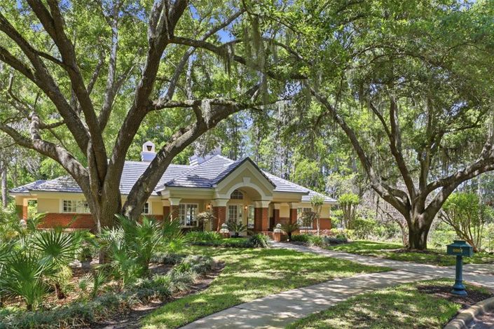 Image No.55-5 Bed Property for sale