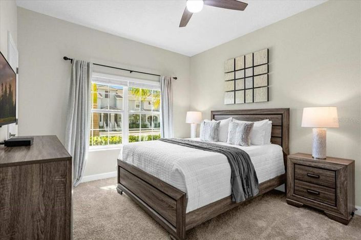 Image No.13-4 Bed Townhouse for sale