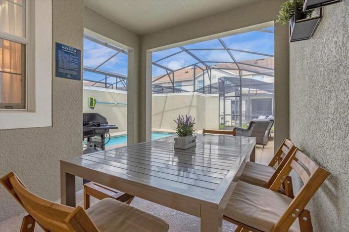 Image No.24-4 Bed Townhouse for sale