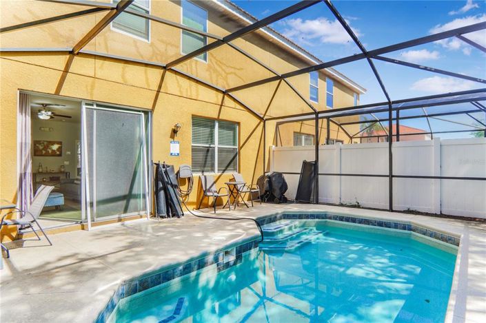 Image No.19-4 Bed Townhouse for sale