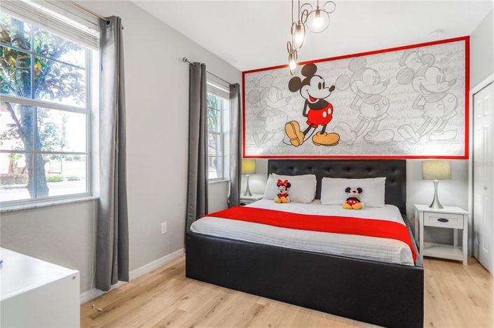 Image No.22-4 Bed Townhouse for sale