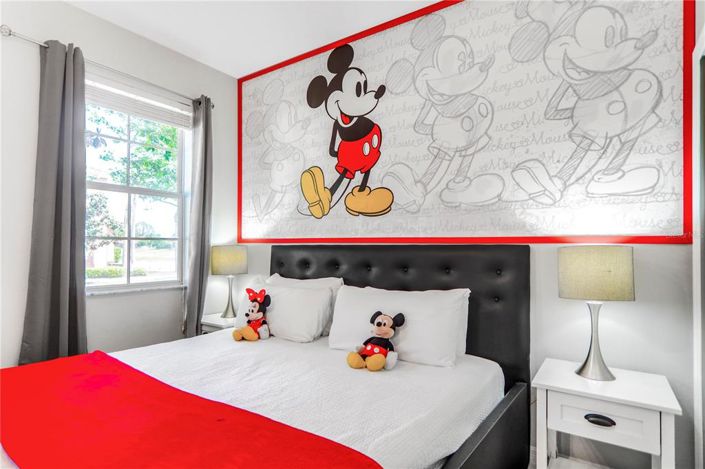 Image No.23-4 Bed Townhouse for sale