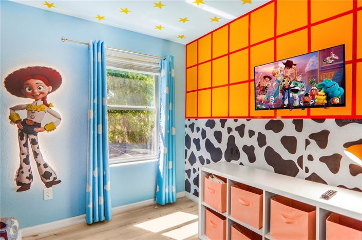 Image No.48-4 Bed Townhouse for sale