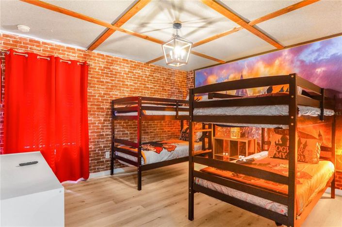 Image No.57-4 Bed Townhouse for sale