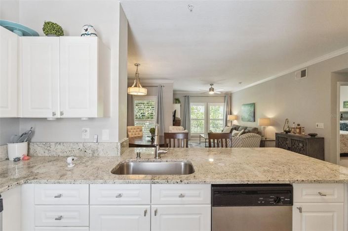 Image No.11-1 Bed Property for sale