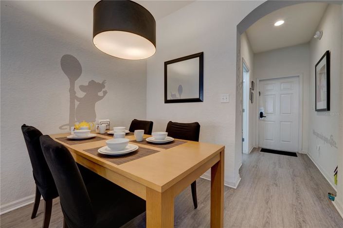 Image No.13-4 Bed Townhouse for sale