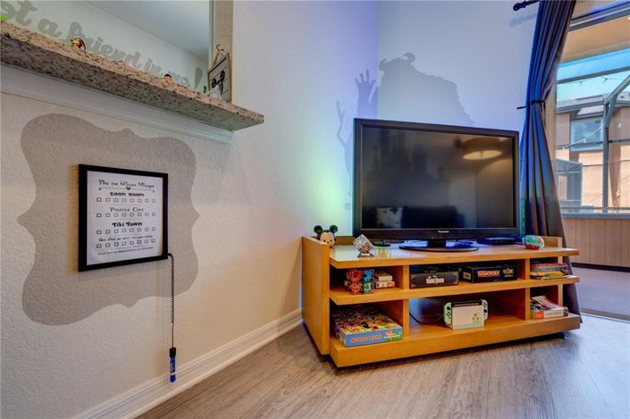 Image No.18-4 Bed Townhouse for sale