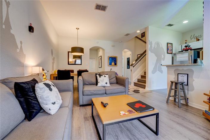 Image No.22-4 Bed Townhouse for sale