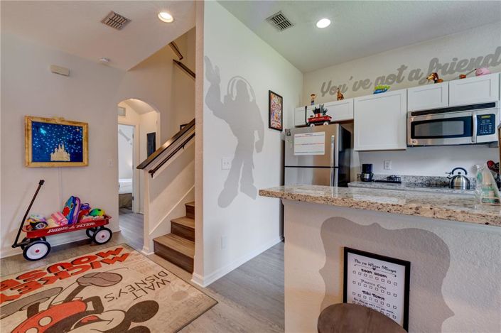 Image No.25-4 Bed Townhouse for sale