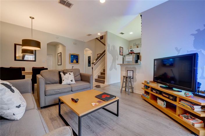 Image No.26-4 Bed Townhouse for sale