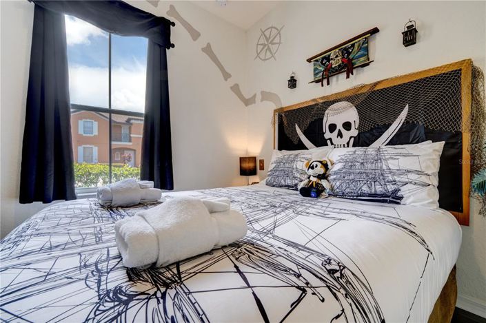 Image No.42-4 Bed Townhouse for sale