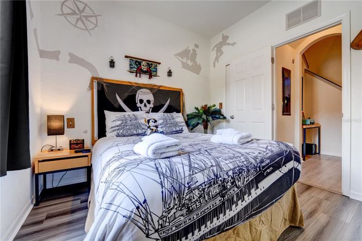 Image No.43-4 Bed Townhouse for sale