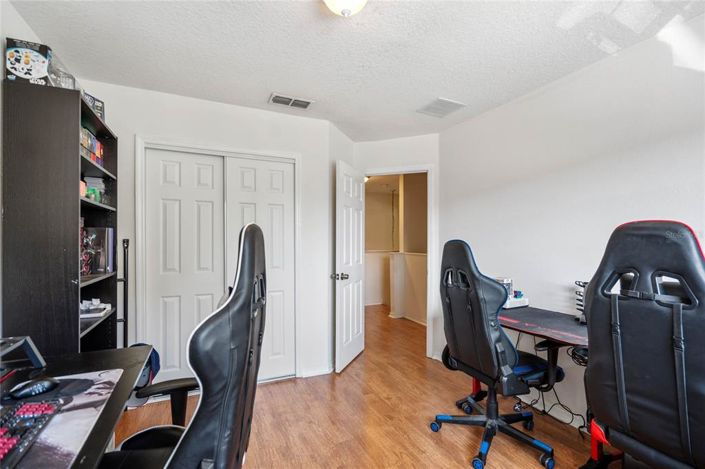 Image No.17-4 Bed Townhouse for sale