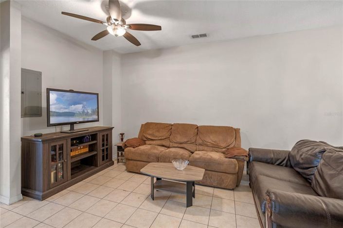 Image No.4-4 Bed Townhouse for sale