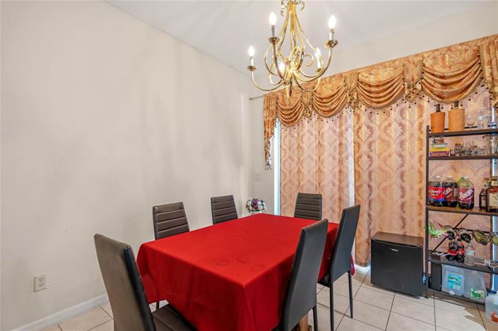 Image No.6-4 Bed Townhouse for sale