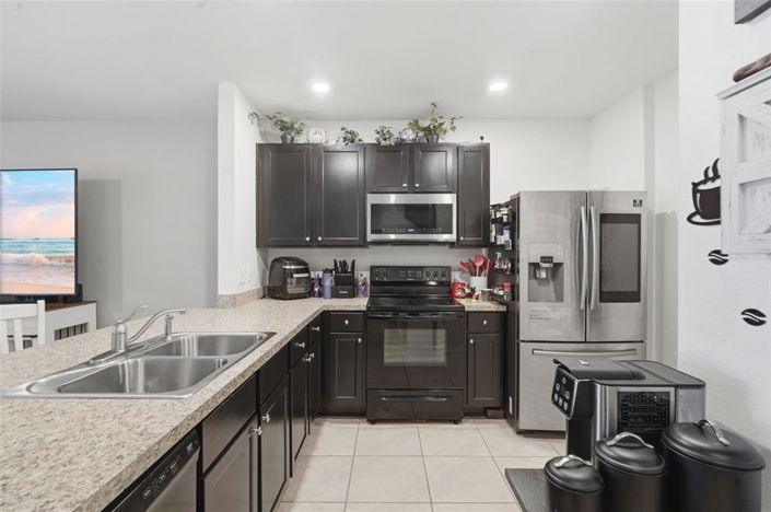 Image No.13-3 Bed Townhouse for sale