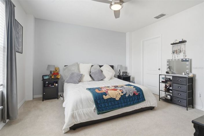 Image No.17-3 Bed Townhouse for sale