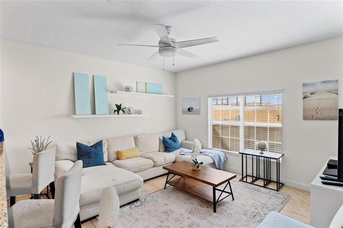 Image No.10-4 Bed Townhouse for sale