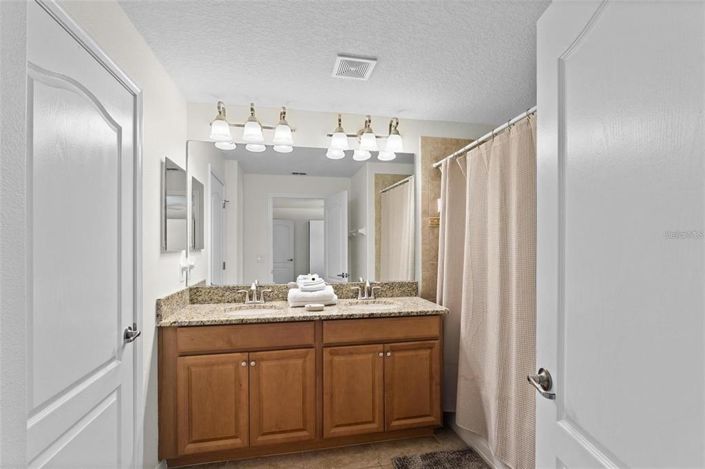 Image No.27-4 Bed Townhouse for sale