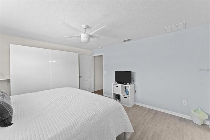 Image No.30-4 Bed Townhouse for sale