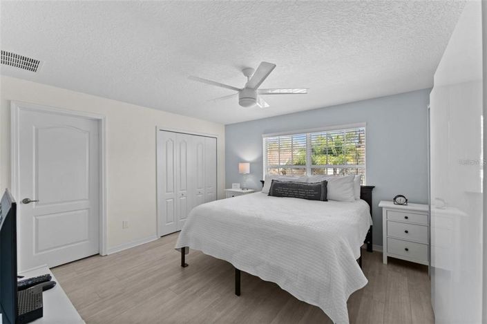 Image No.32-4 Bed Townhouse for sale