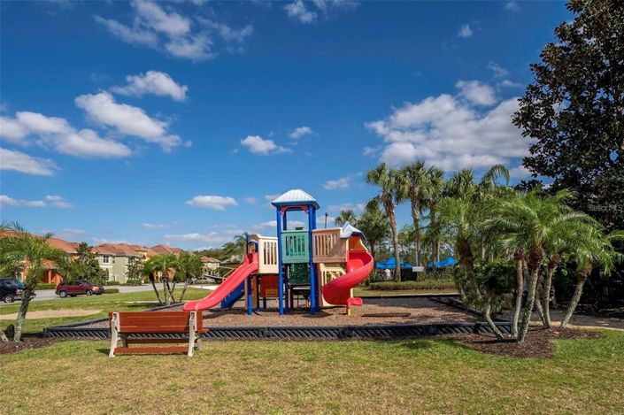 Image No.40-4 Bed Townhouse for sale