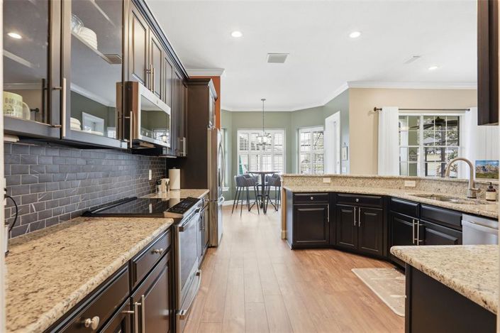 Image No.15-4 Bed Property for sale