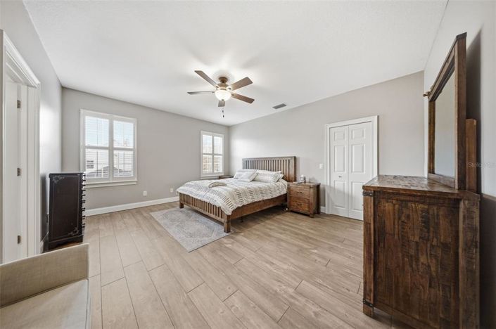 Image No.25-4 Bed Property for sale