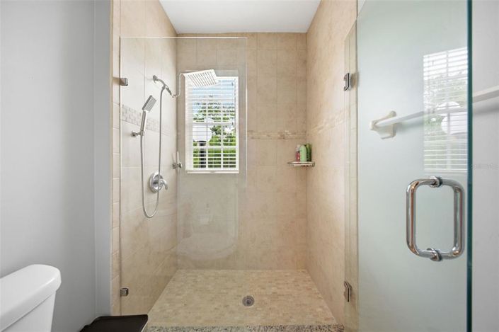 Image No.35-4 Bed Property for sale