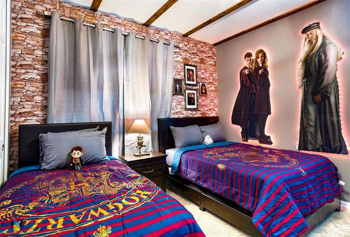 Image No.35-9 Bed Property for sale