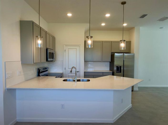 Image No.5-5 Bed Townhouse for sale